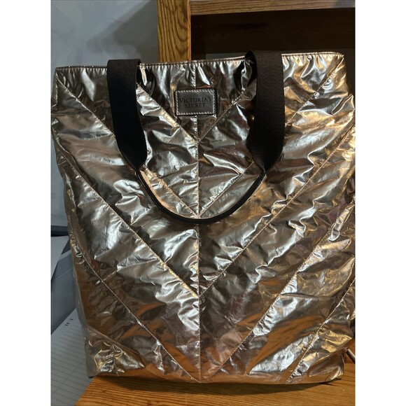 Victoria's Secret Limited Edition 2017 Metallic Rose Gold‎ Quilted Tote Bag - Picture 1 of 1